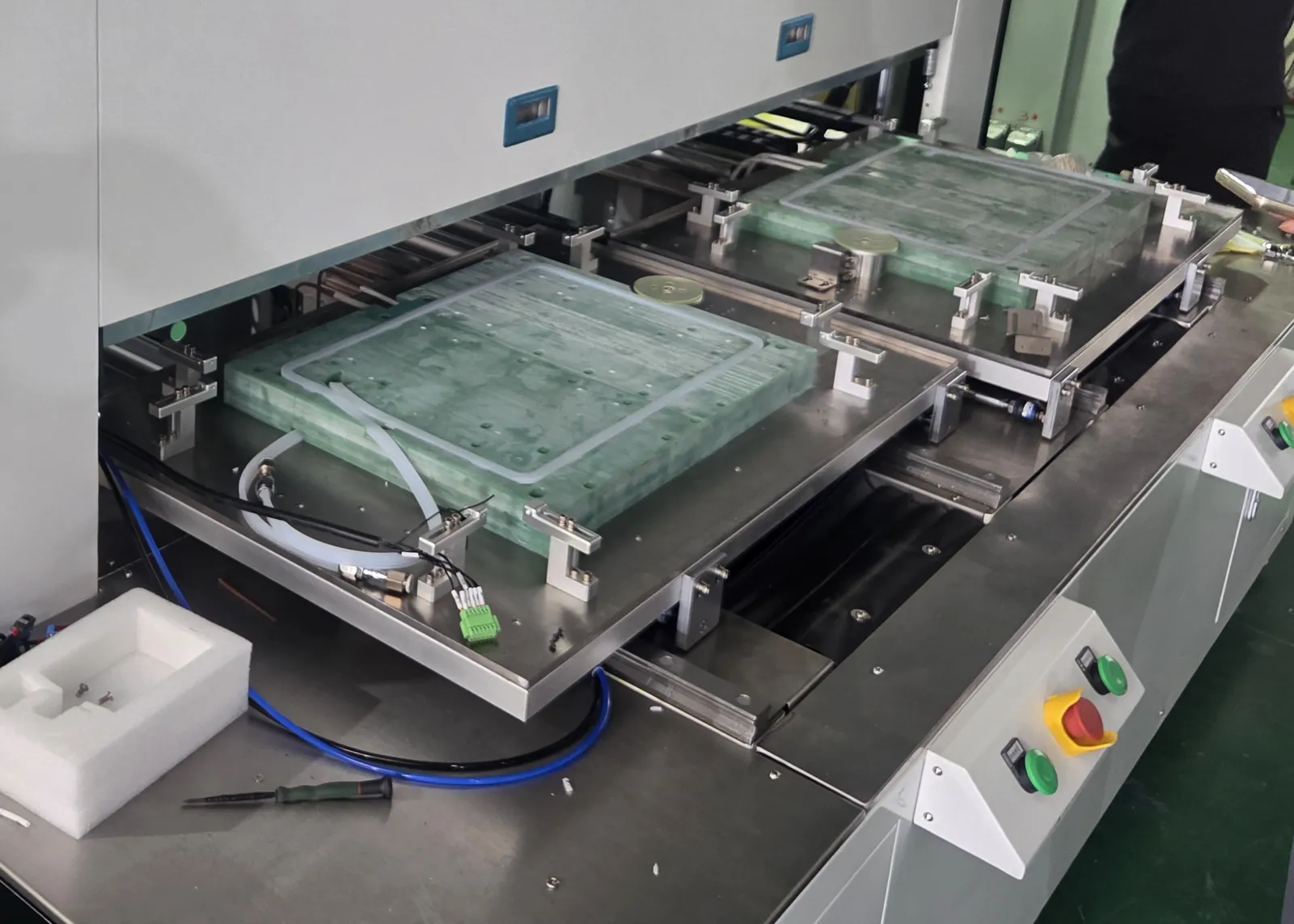 Zyramic automatic membrane welding machine